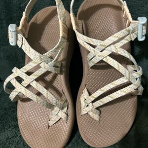 Chaco Women's Strappy Sandals - Cream tan sage green teal size 8 woman